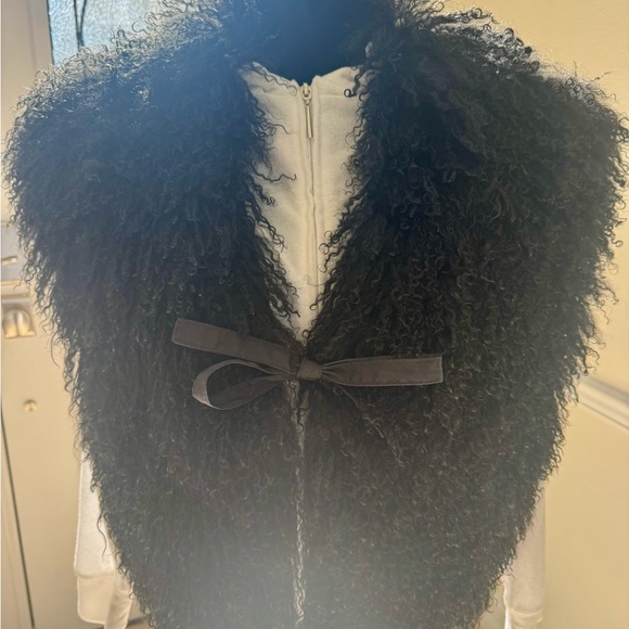 Women's Black vintage Mongolian lamb reversible vest with pockets - Picture 12 of 13